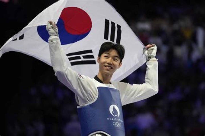 Does Kim Soo Hyun Own A Gold Medal And Why It Matters