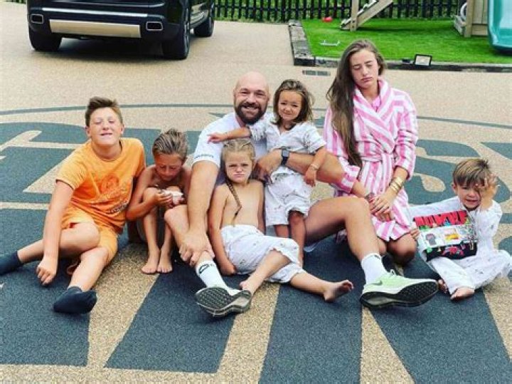 Exploring The Family Life Of Lamine Yamal: How Many Kids Does He Have?