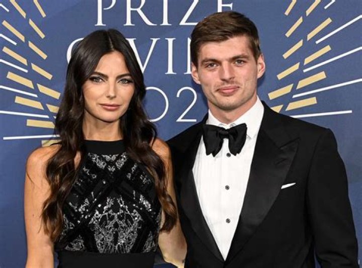 Unveiling The Romantic History: Who Has Kelly Piquet Dated?
